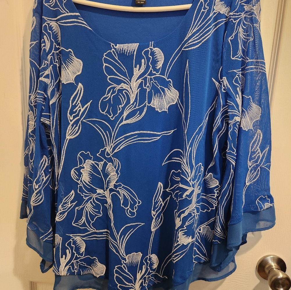 Blue Floral Women's Top